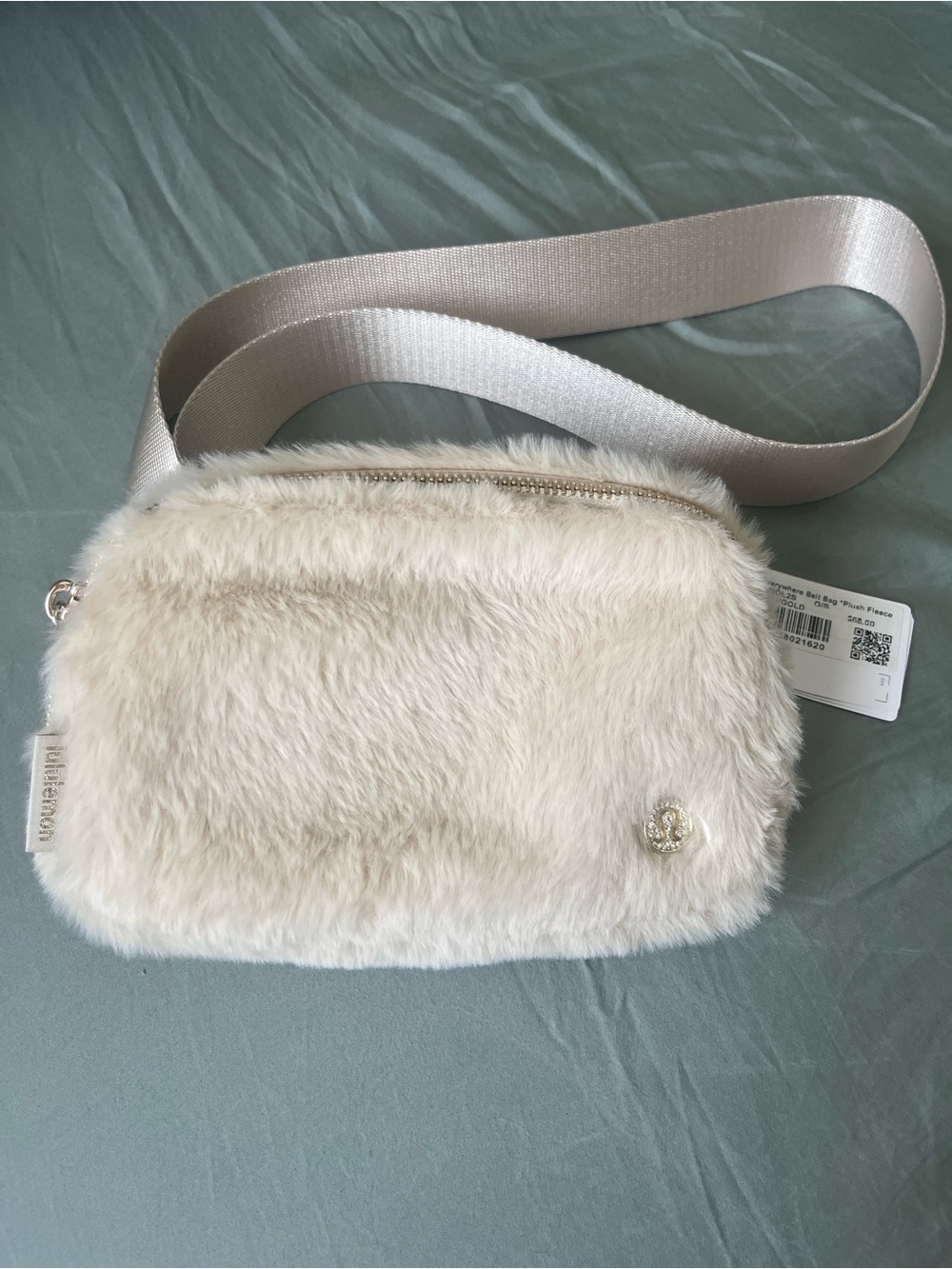 NWT Lululemon everywhere belt bag